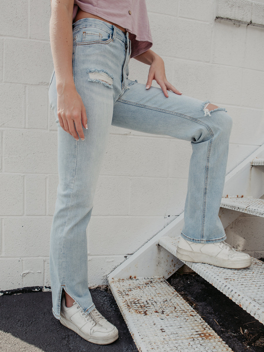 Top Tier Cleopatra Light Wash Straight Leg Jeans